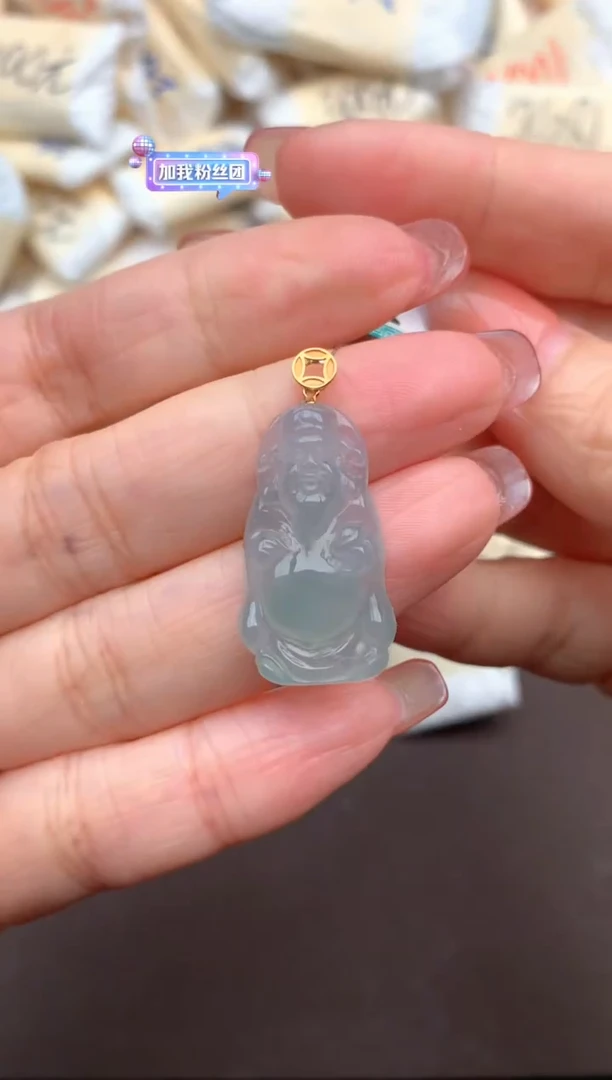 翡翠挂件18K金镶嵌一