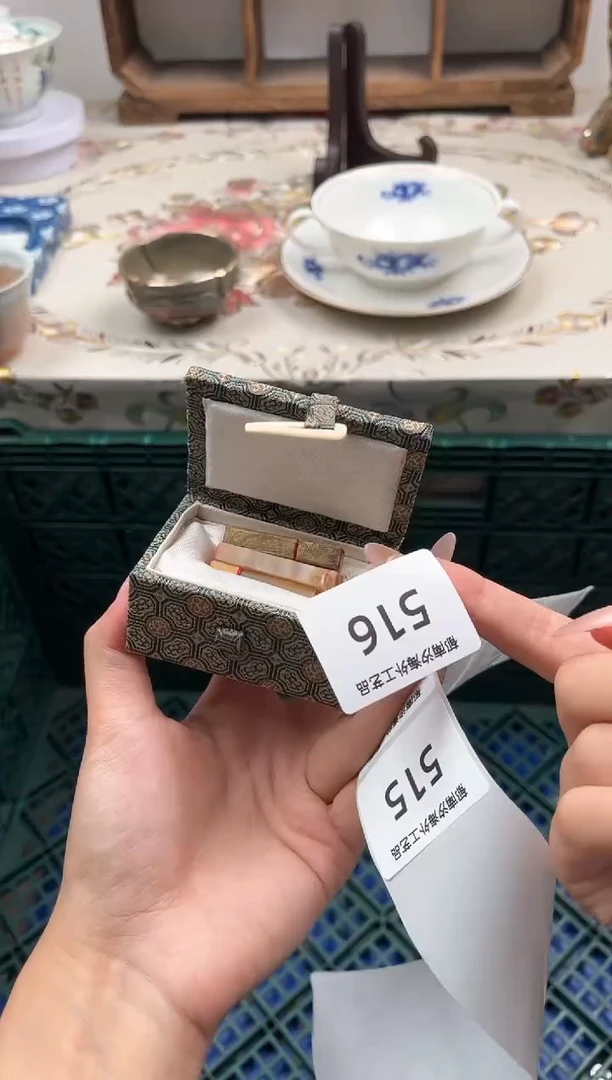 瓷片子*魚P         516