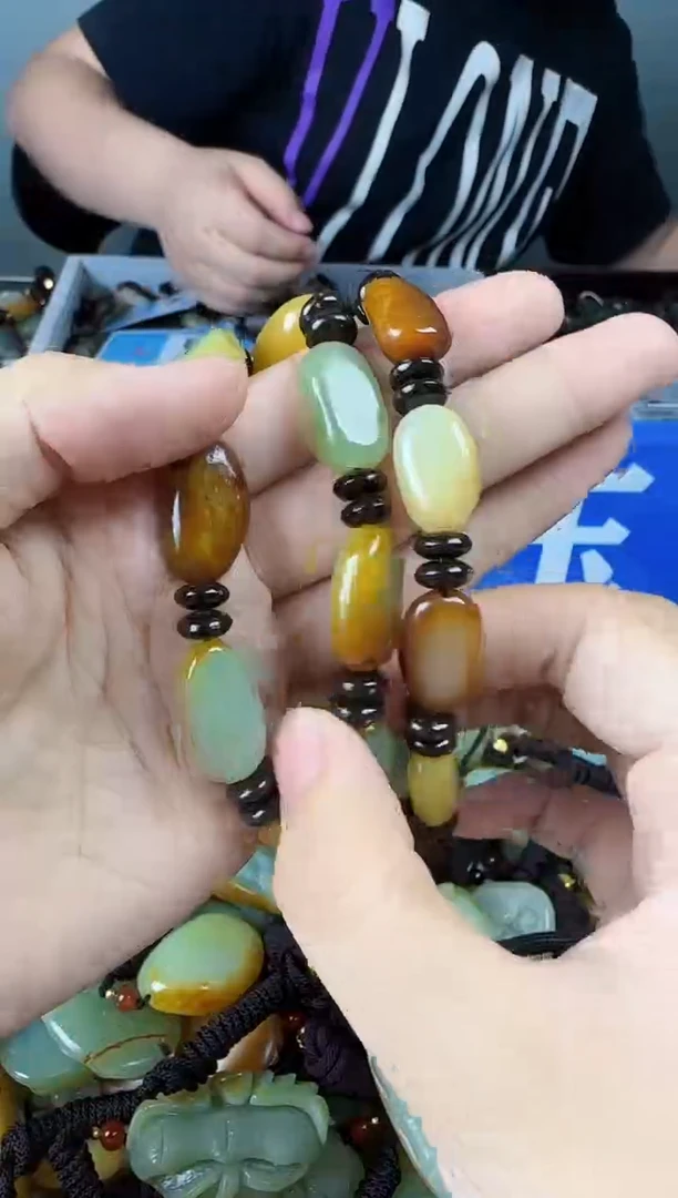 和田玉未镶嵌颈饰多样性发货拍一单发一个