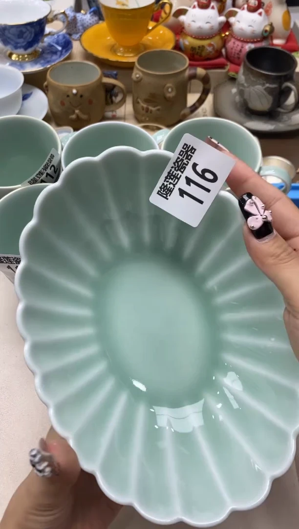 瓷片隆莲瓷器欢迎大家