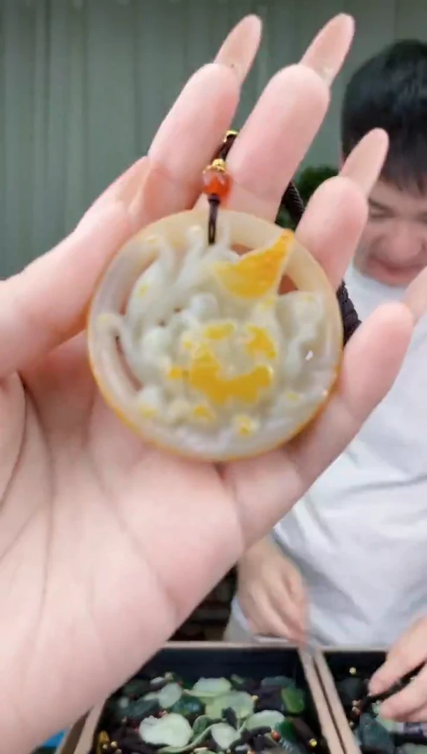 未镶嵌和田玉挂件拍一发一，多样性发货！