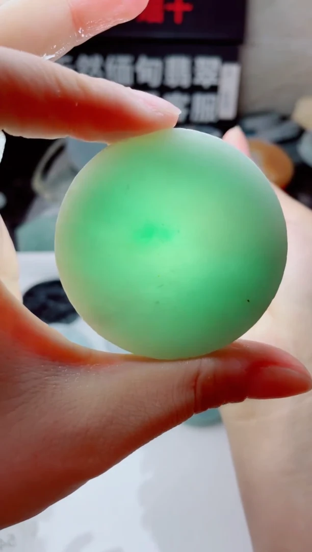 翡翠未镶嵌颈饰70........