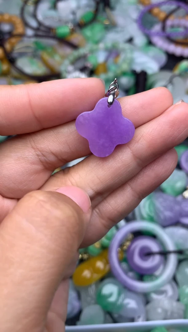 颈饰未镶嵌翡翠缅甸翡翠吊坠