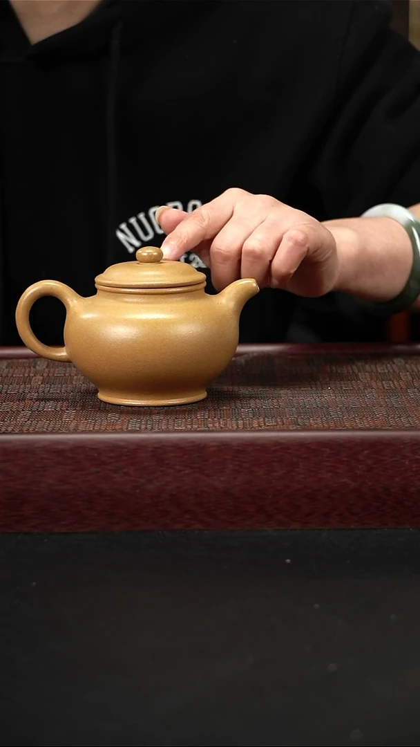 茶壶紫砂lzx黄金段掇只240cc