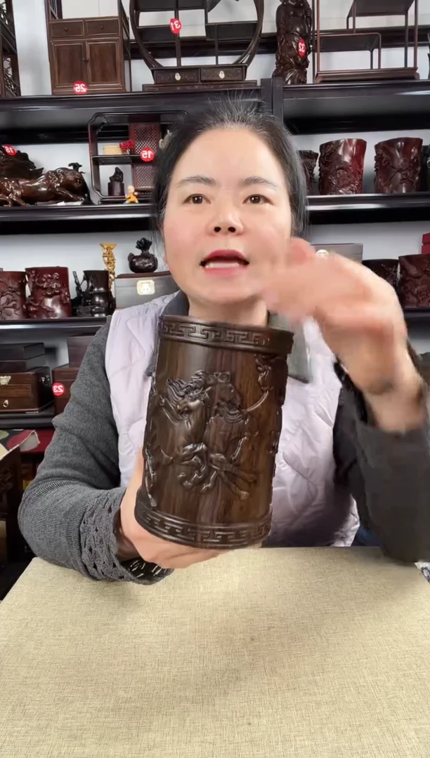 木老李红木工艺品马到成功笔筒
