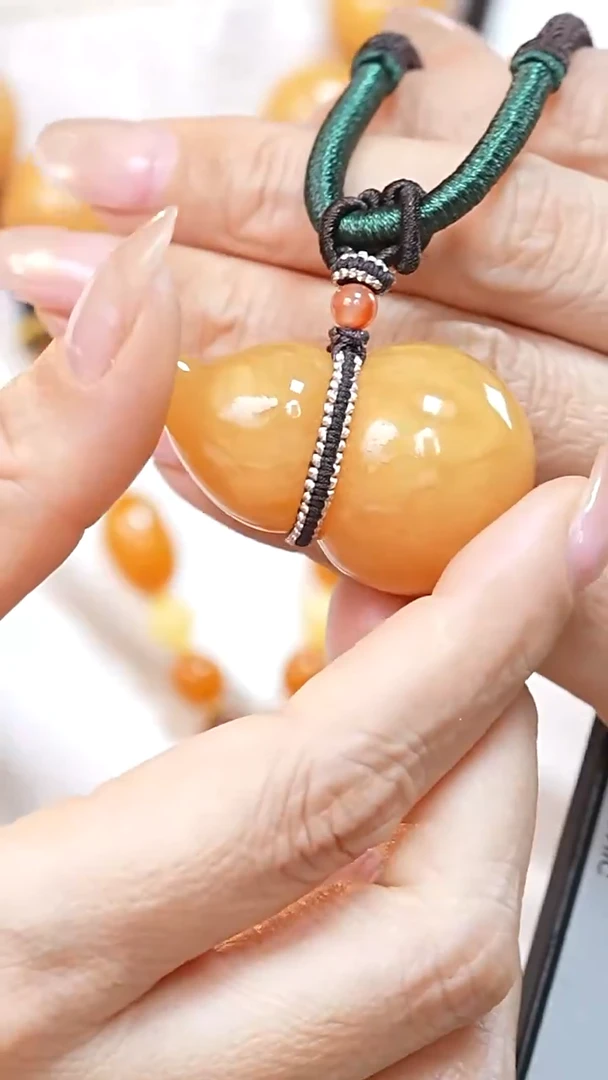 蜜蜡颈饰未镶嵌222  2026天然蜜蜡珠宝奇石云端妖孽全部保真