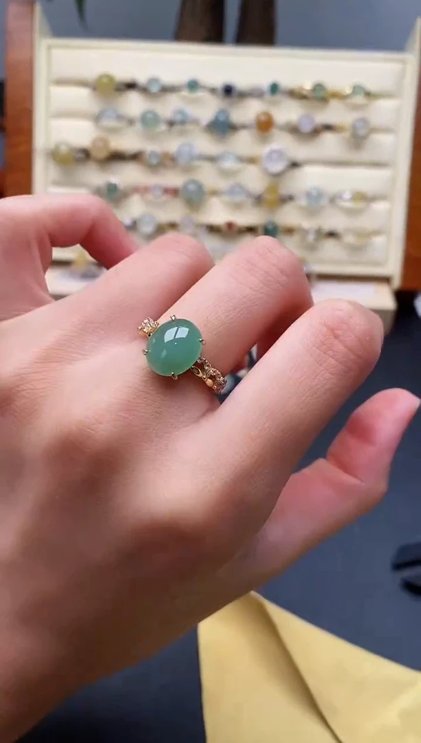 翡翠戒指银S925镶嵌33333333+4