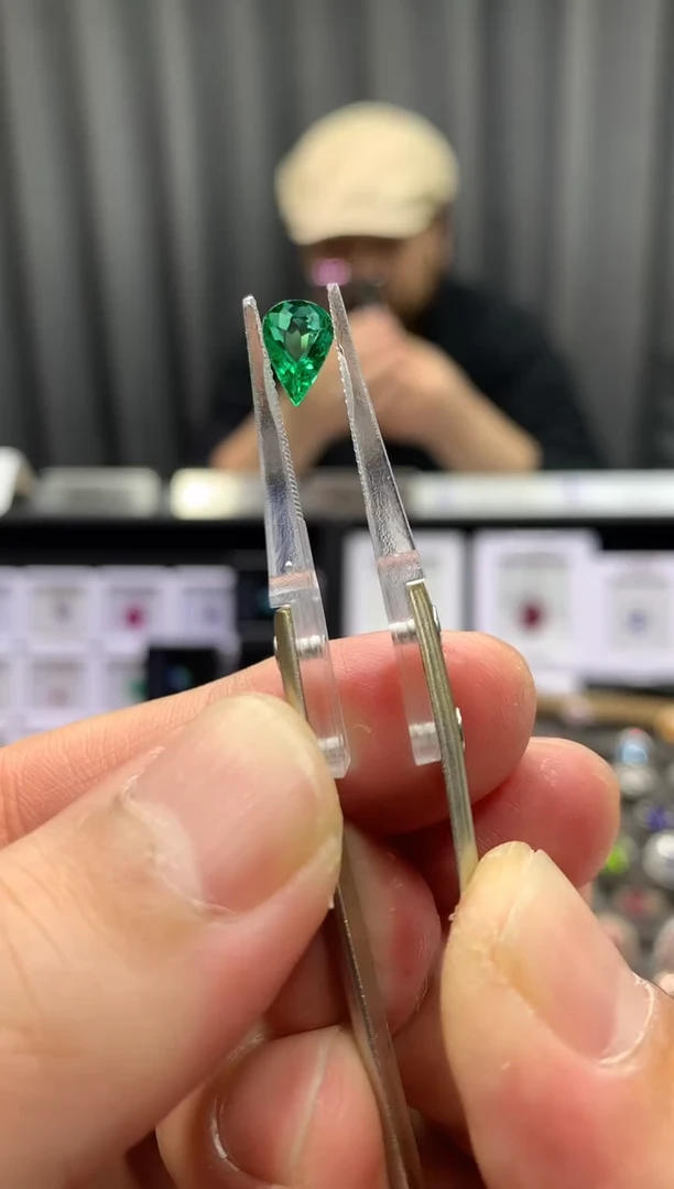 【闪购商品】祖母绿裸石未镶嵌0.71ct 30