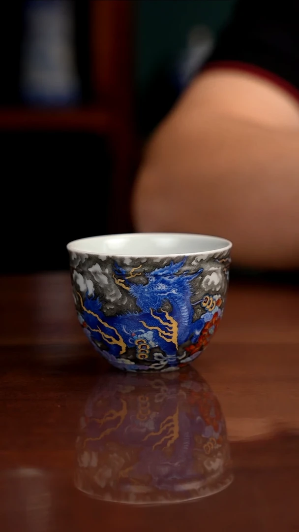 空山明月新斗彩墨彩麒麟