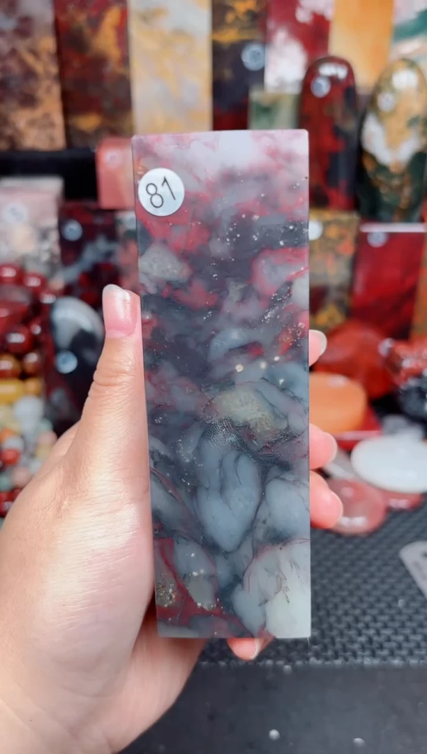 玉桂林鸡血玉印章、摆件81