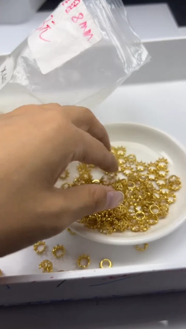 玛瑙/玉髓颈饰银S800镶嵌x449金皇冠8mm*3颗