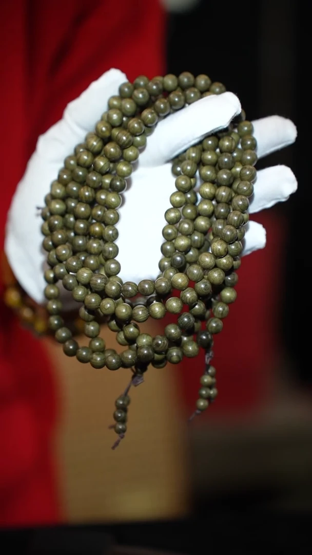 【闪购商品】金丝楠手串/手链0.8绿料【A0801】