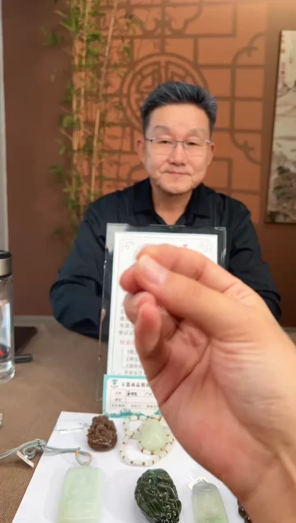 定制和田玉好****场多样性拍一发一13