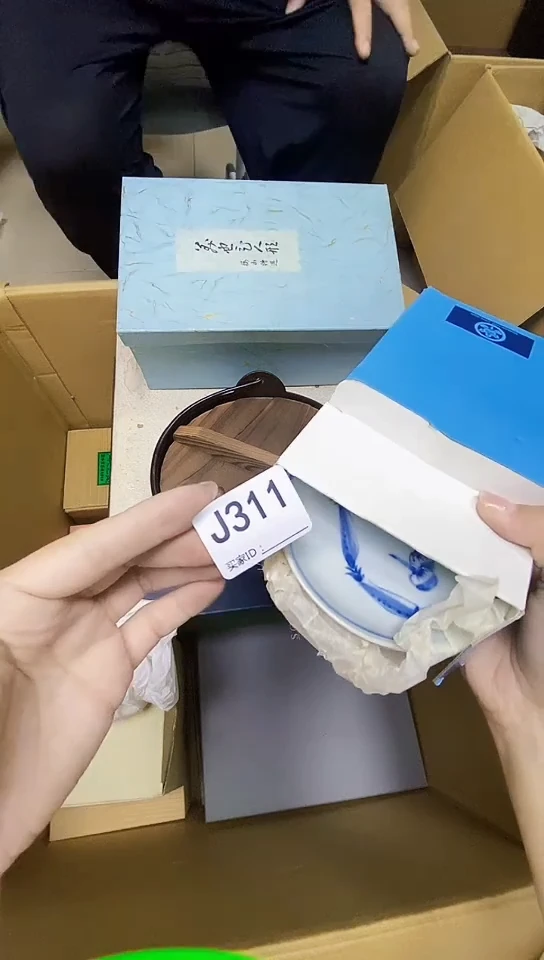 瓷片爱*谁J311默认微瑕，谨慎参拍