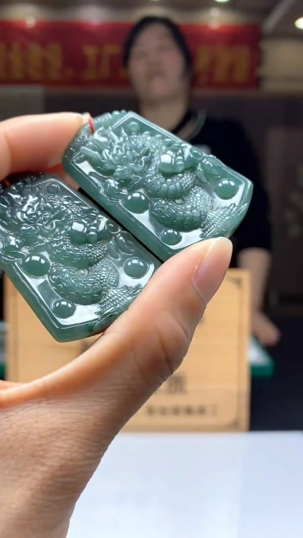 【闪购商品】定制翡翠未镶嵌多样性发货【只发一件】 *s7