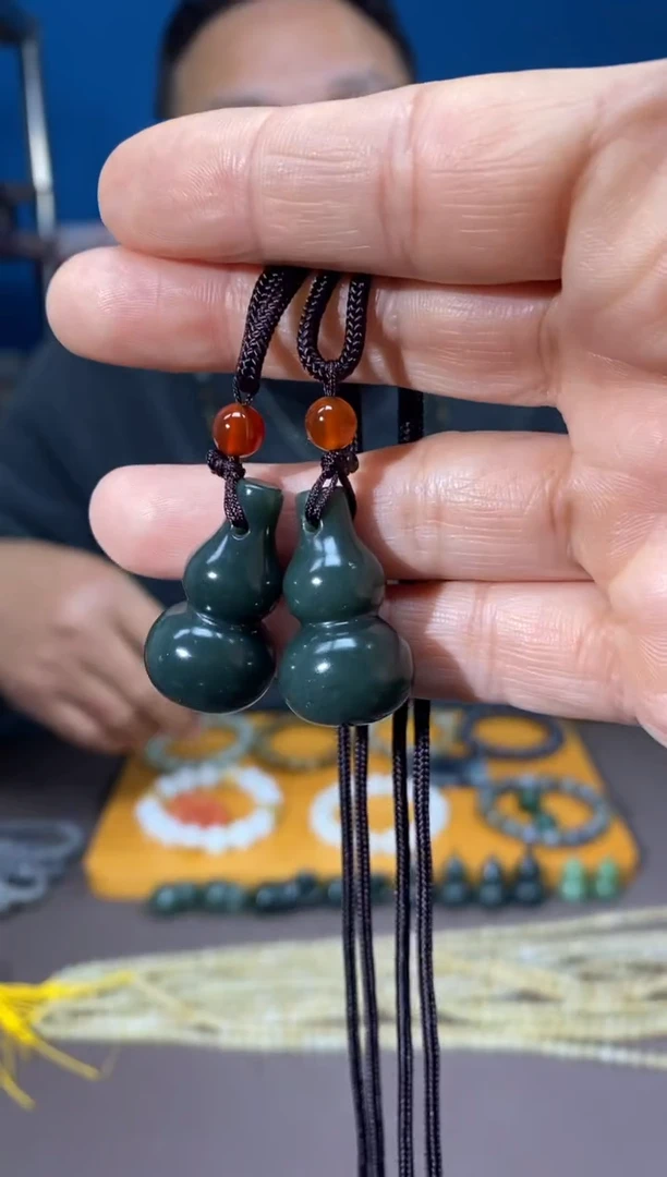 颈饰未镶嵌和田玉颜色多样性发货拍一发一