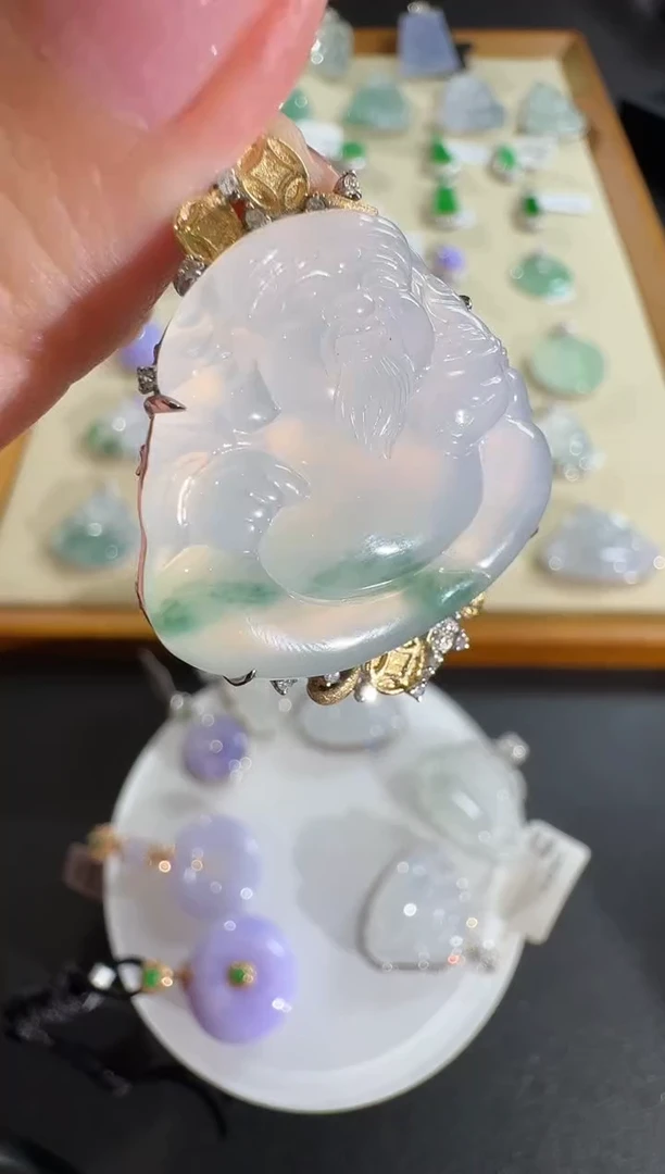 【闪购商品】翡翠吊坠(不含链)18K金镶嵌【源头工厂】钻石镶嵌
