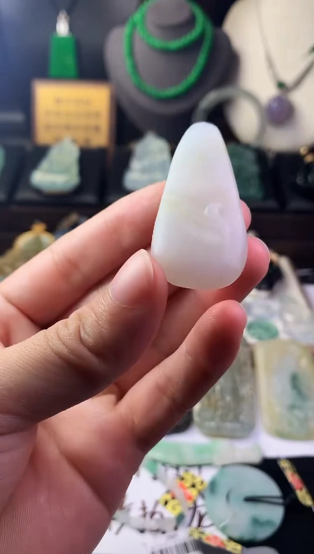 未镶嵌定制翡翠星**画毛货不退不换