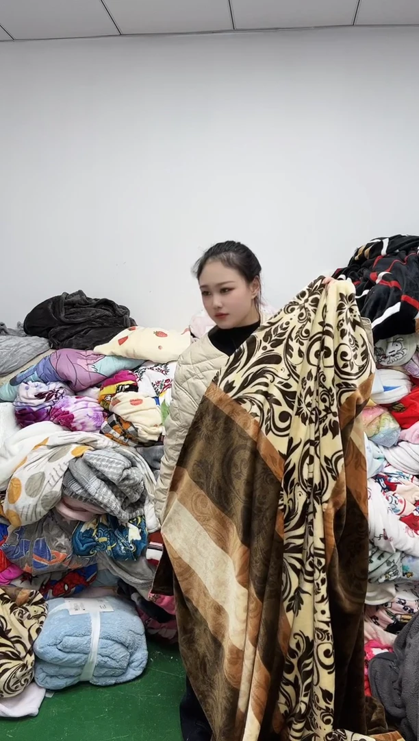 法兰绒2x2.3材质面料尺寸以主播介绍为准