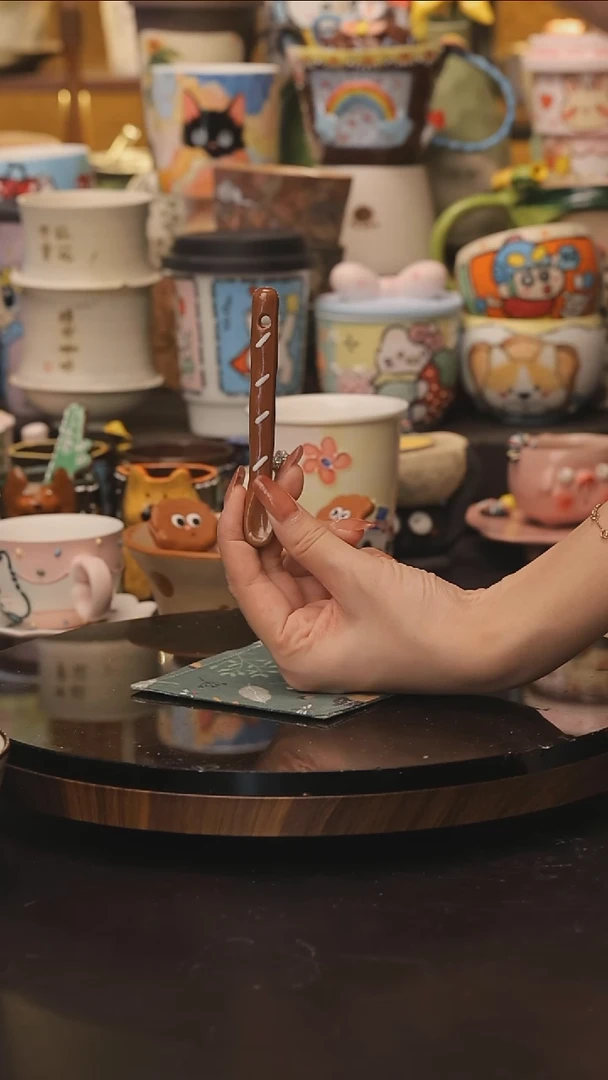 景德镇釉下彩绘设计师款式陶瓷
