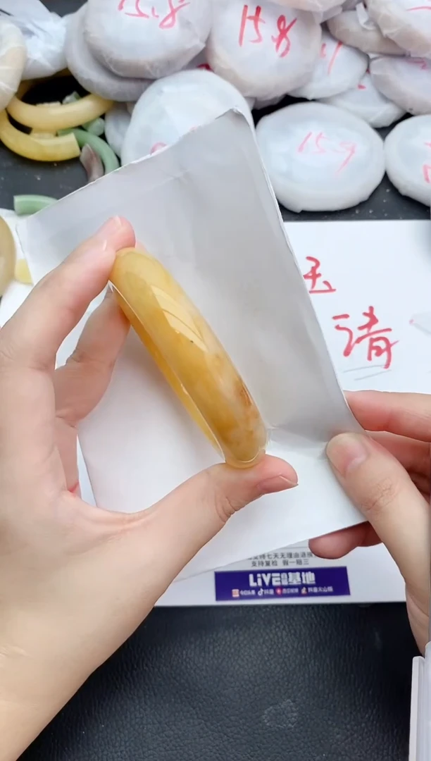 未镶嵌手镯石英质玉361+58/59