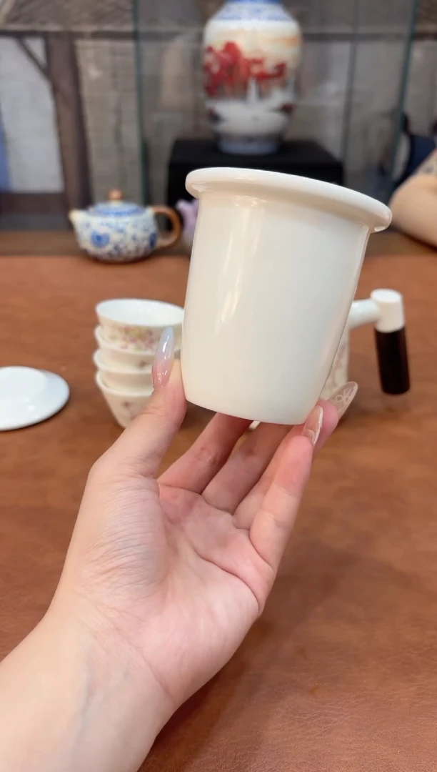 杯3754357825606910006