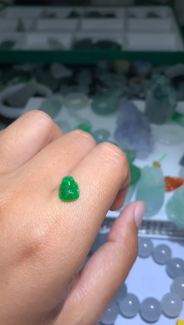 定制翡翠未镶嵌毛货