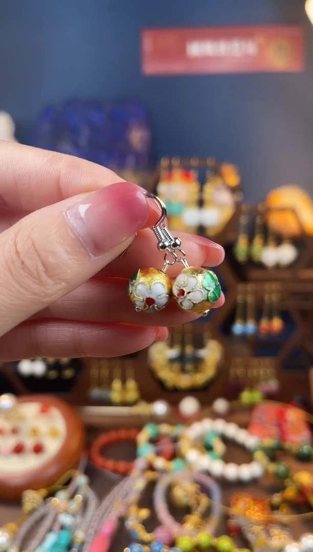 金色底珐琅景泰蓝耳钩