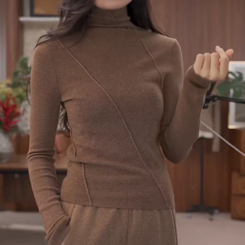 【巴黎回忆】冬季新款设计感高领线条显瘦针织衫上衣LK2509023