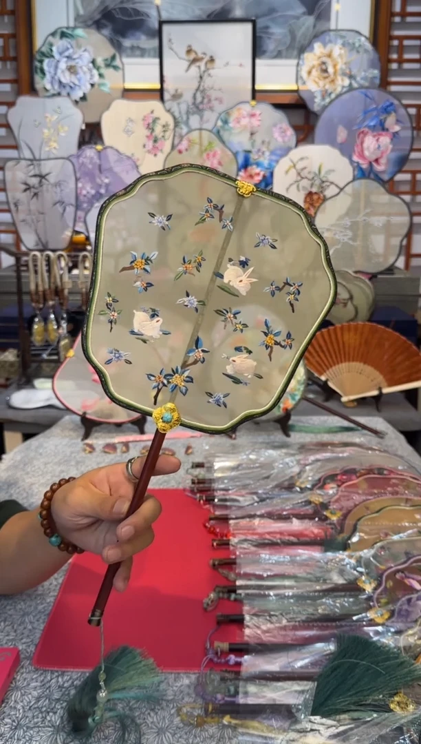 扇子纯手工苏绣团扇 买一送一