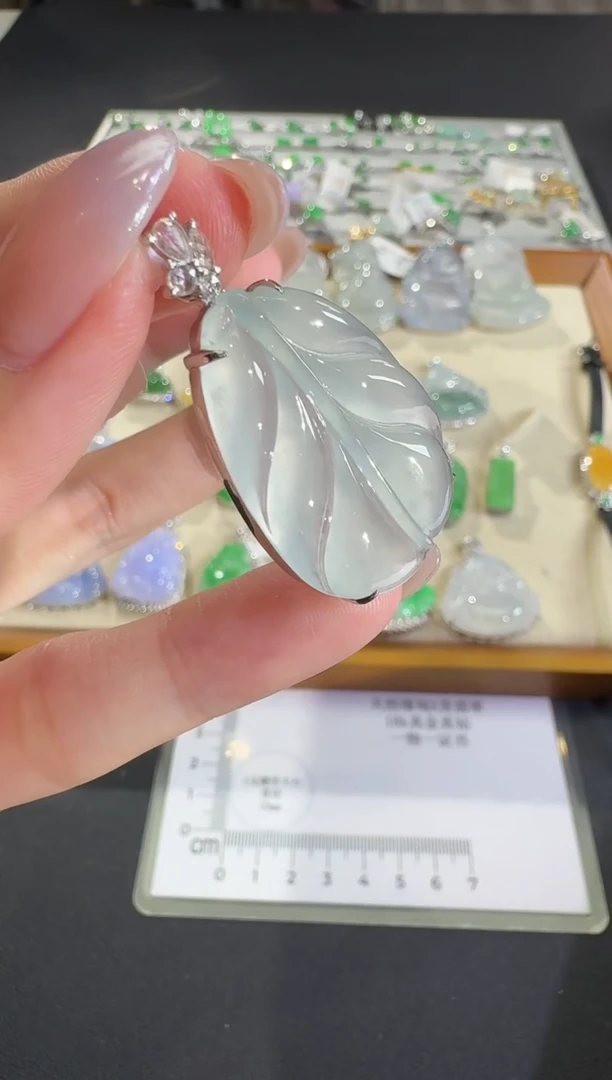 吊坠(不含链)18K金镶嵌翡翠【源头工厂】钻石镶嵌