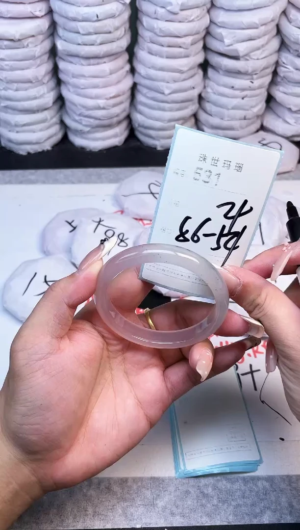手镯玛瑙/玉髓未镶嵌531
