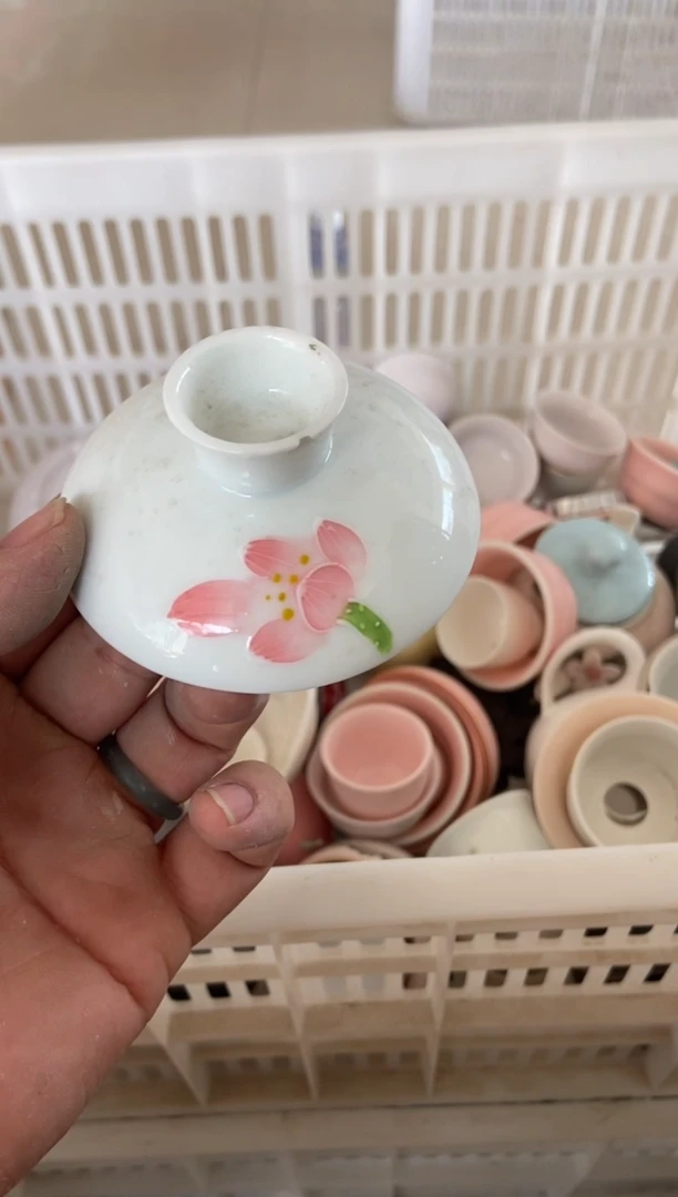 杯无运费险有瑕疵的摄影的产品有使用过的痕迹有点脏介意勿拍
