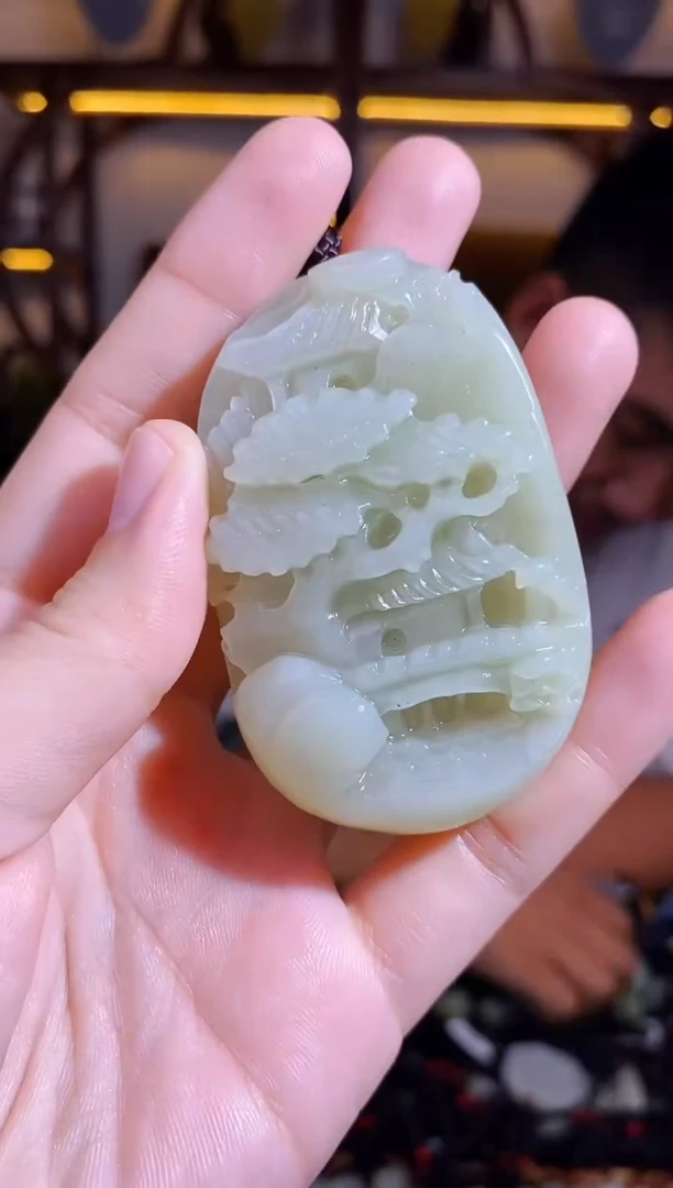 颈饰未镶嵌和田玉1
