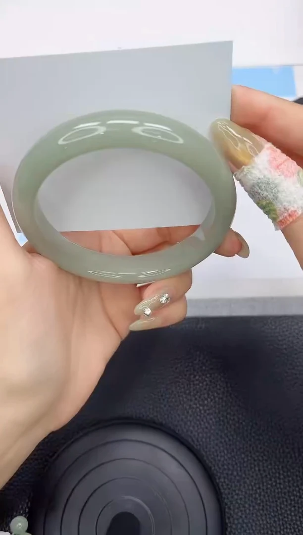 石英质玉手镯未镶嵌224-65.3