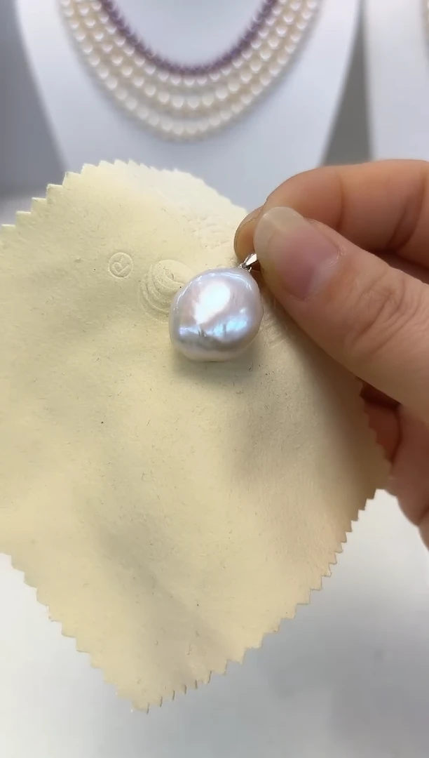 【闪购商品】淡水珍珠颈饰银S925镶嵌吊坠39