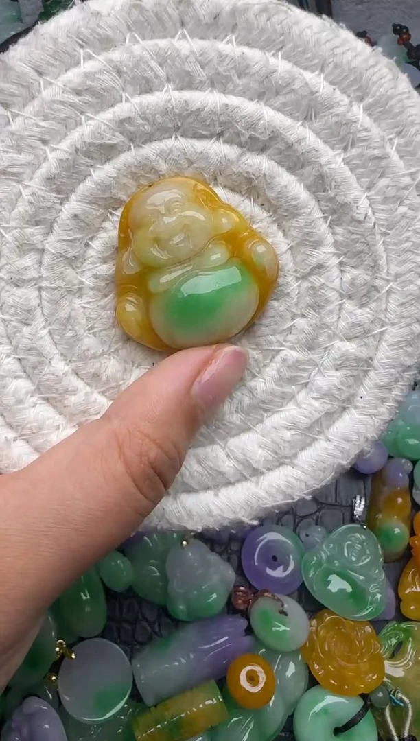 颈饰未镶嵌翡翠缅甸翡翠吊坠