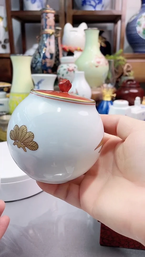 瓷片香兰社茶叶罐一一一