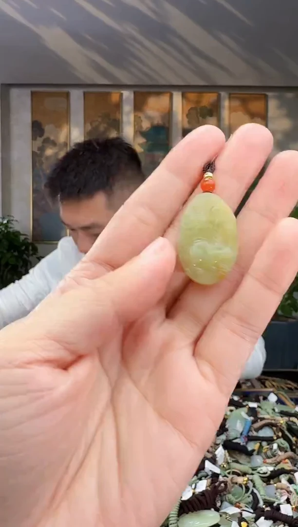 未镶嵌和田玉挂件拍一发一