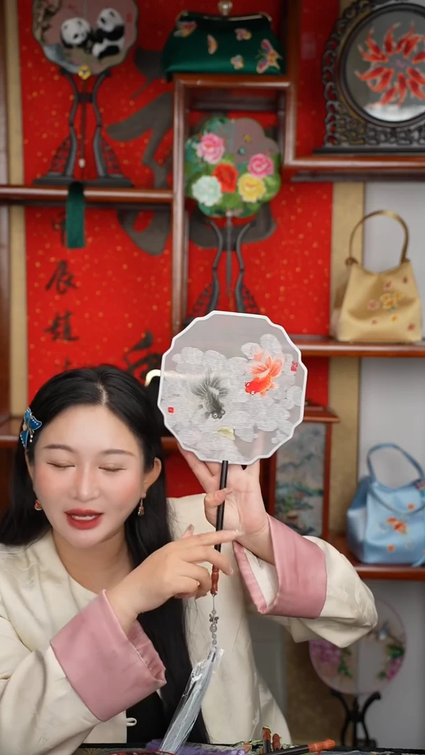 刺绣团扇-双面绣花非遗