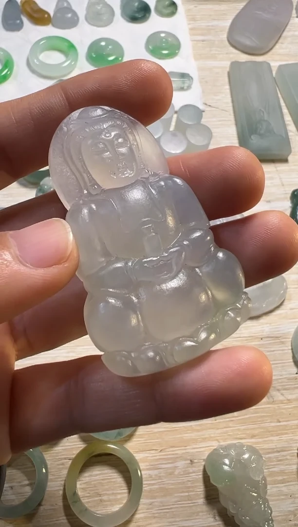 未镶嵌定制翡翠观音