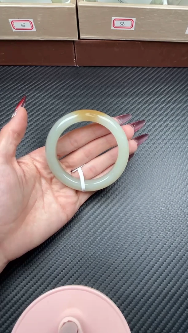 未镶嵌手镯和田玉若羌微色差56手镯m