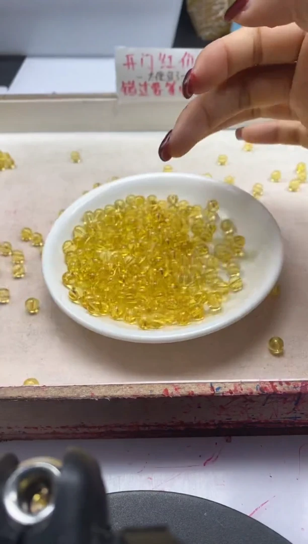 【闪购商品】水晶颈饰未镶嵌w127全净体黄水晶6mm*30颗