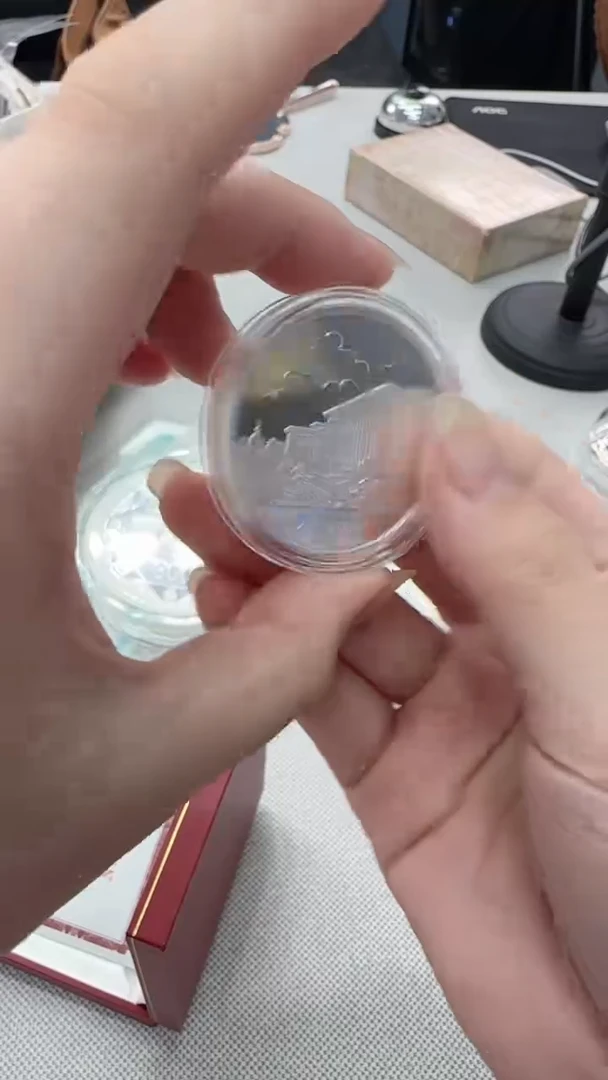 纯银升旗1盎司银章有证盒