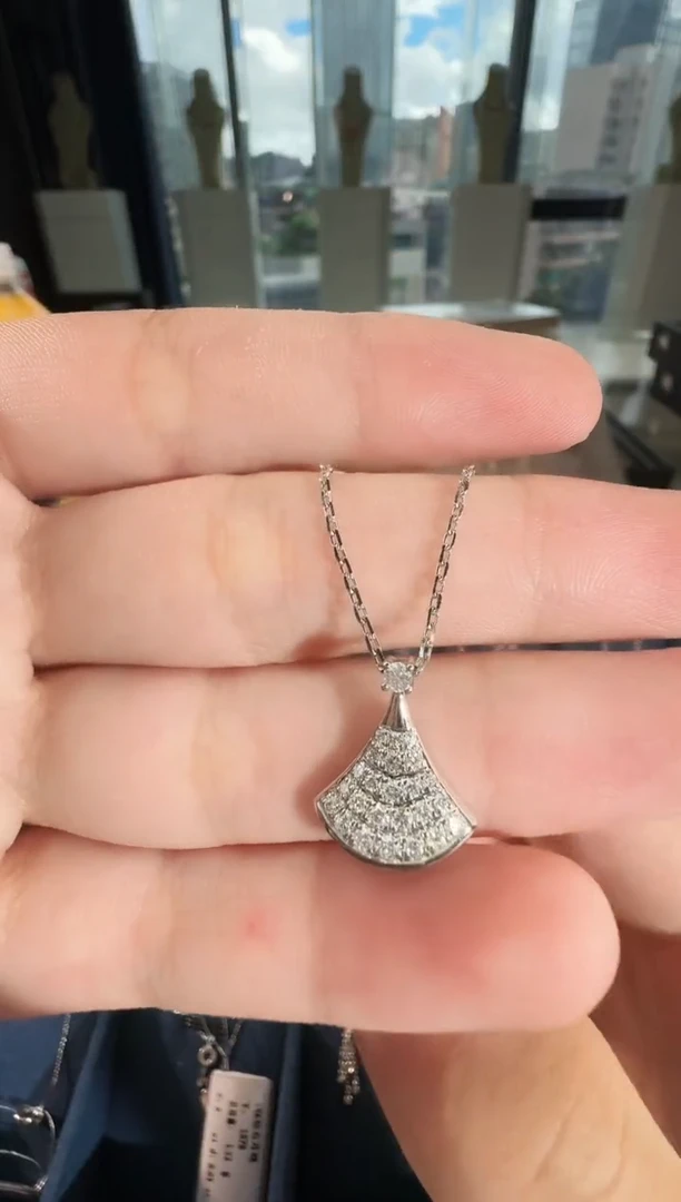 颈饰钻石18K金镶嵌海*k白套链4.53g