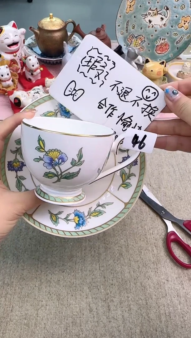 瓷片泡泡家的瓷器真好看