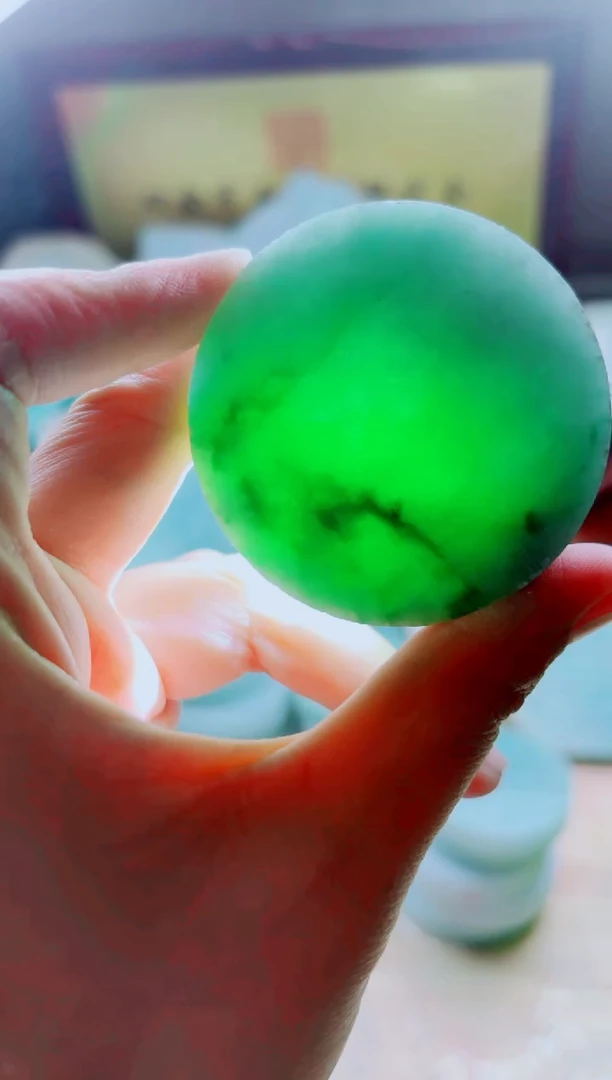 翡翠挂件未镶嵌A货曹璀303