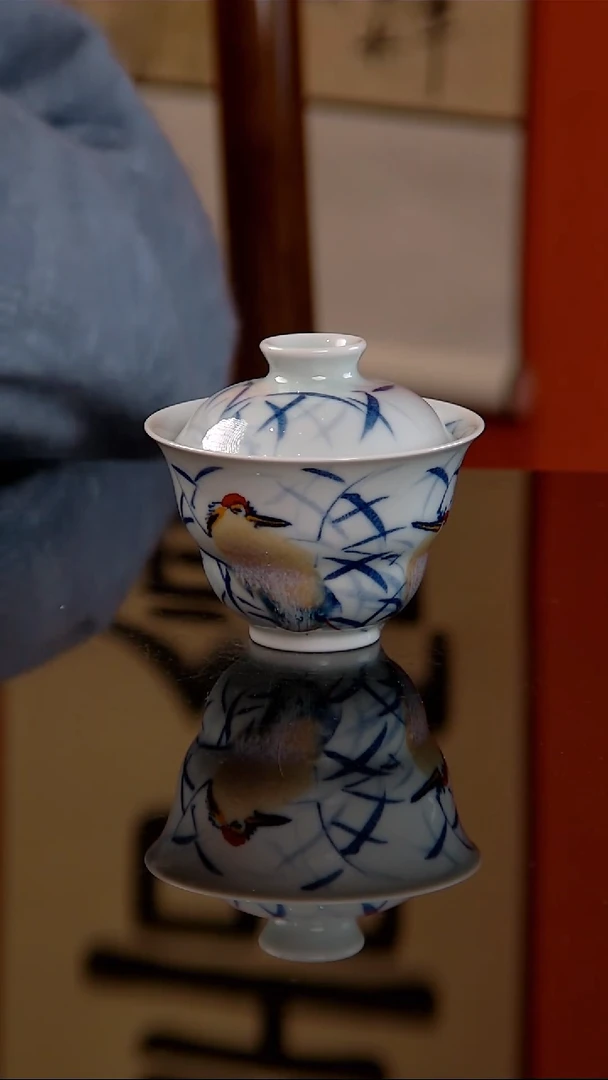 李华手绘青花花釉路路通葫芦盖碗