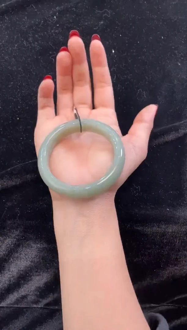 未镶嵌手镯和田玉新疆且末料青白玉57圈口上等和田玉手镯女