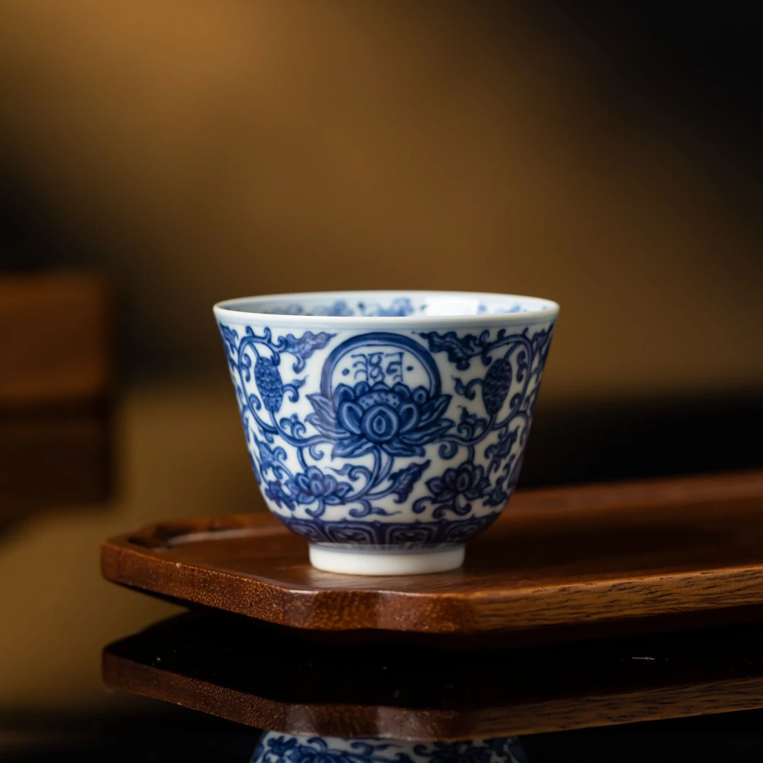 【瑶瑶甄选】 望月怀古青花梵文莲托铃铛杯手绘WYHG0145景德镇陶瓷